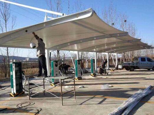 膜結(jié)構(gòu)停車棚